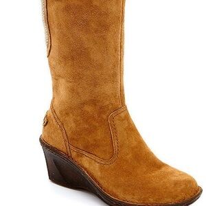 UGG Brown Suede Women's Boots with Knit and Buckle